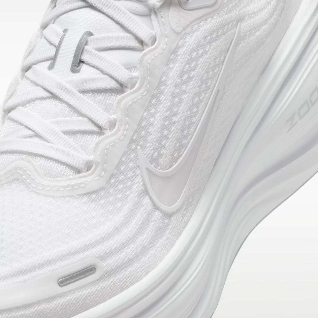 Vomero Plus White
